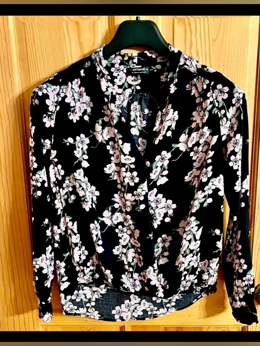 Lot of 2 XS Tops: Cotton On Floral Wrap Blouse & Aeropostale Navy Ruched Tee